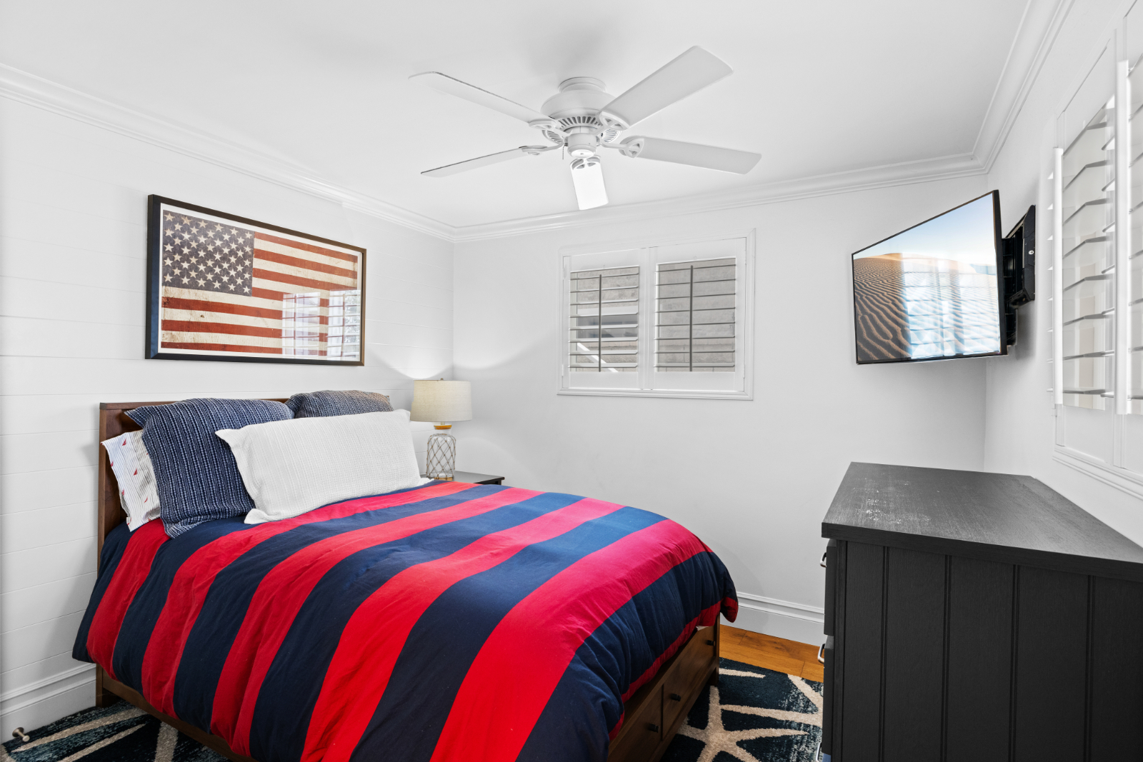 Listing Image #1