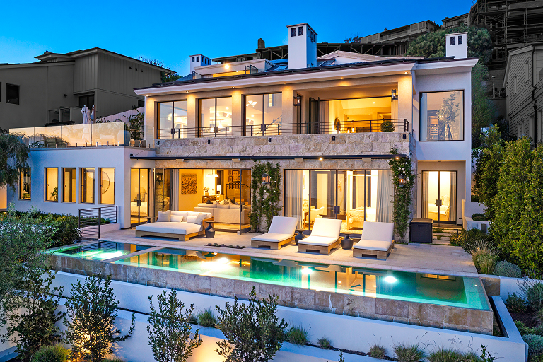 1115 Emerald Bay